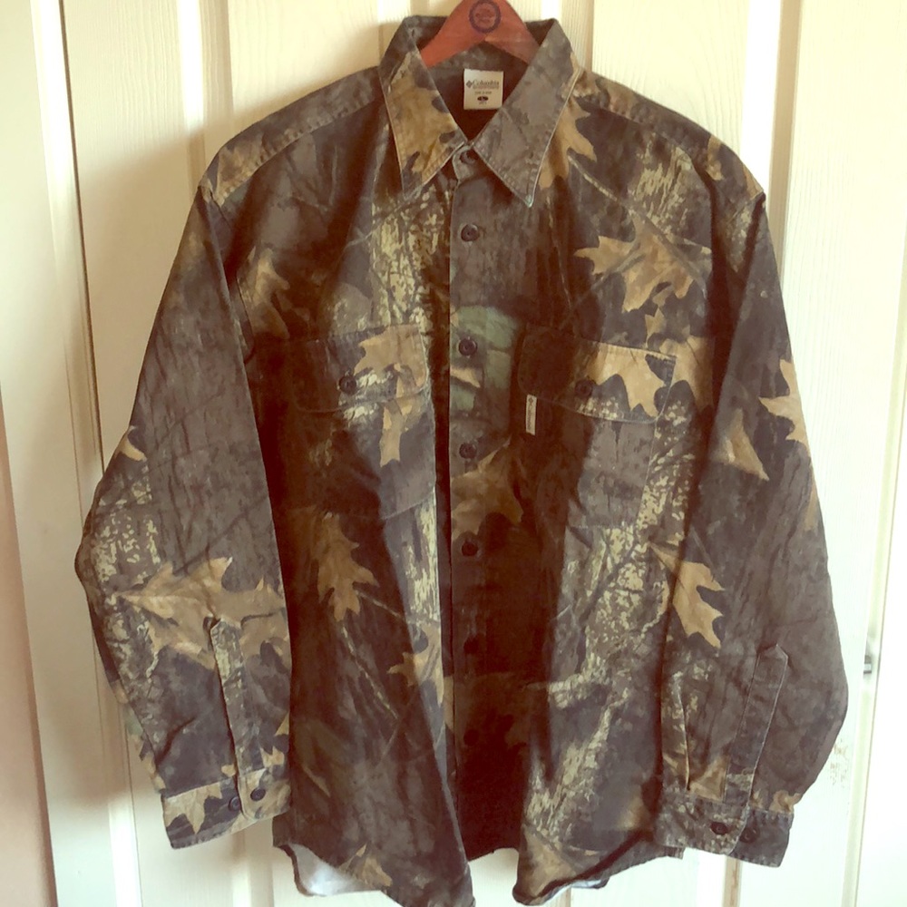 Men’s long sleeve shirt
